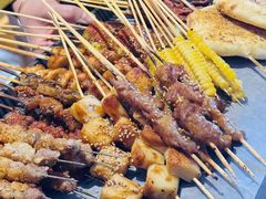 -卞二小串·鹤岗烧烤·坑烤(永定路店)