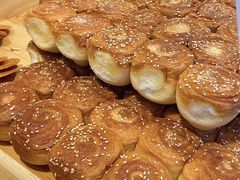 -弘御轩·现烤糕饼(宁夏路大润发店)