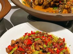 -黄泥岗·地道湖北菜(奥特莱斯店)