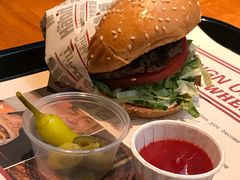-The Habit Burger Grill 哈比特汉堡(复兴soho店)