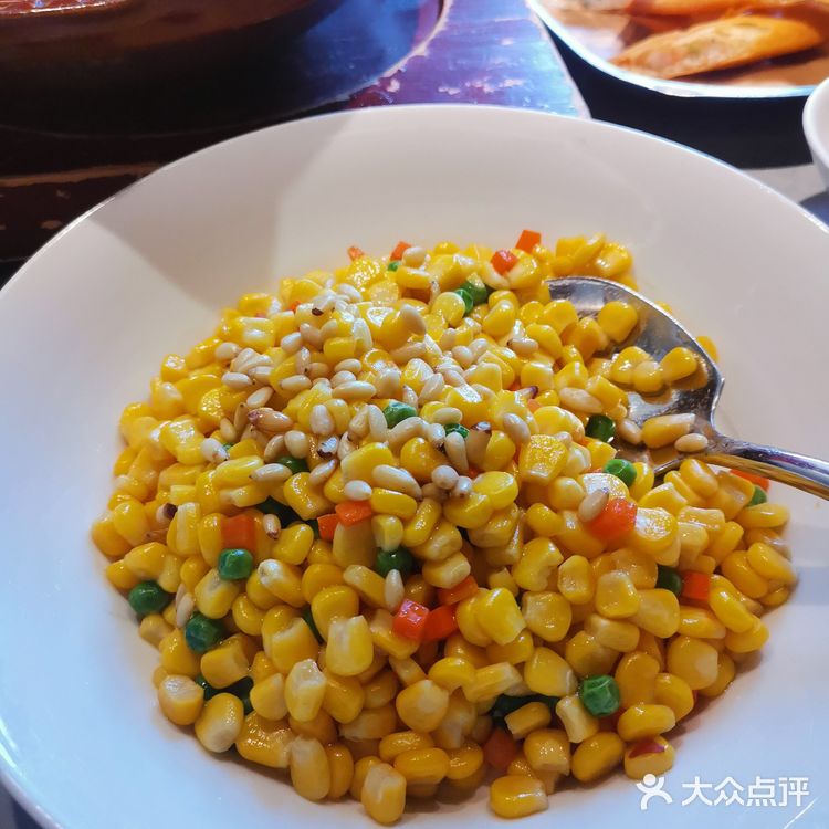 情人节必打卡湖大餐厅。