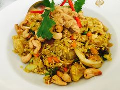 -Thai Pothong Restaurant