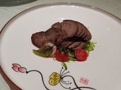 -双子楼大酒店(城开国际写字楼店)