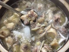 -15年老字号鑫鑫猪肚鸡·椰子鸡海南火锅(兴隆华侨农场店)