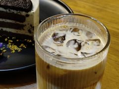 荔枝蜜桃冰拿铁-84那年咖啡馆(李沧万达店)