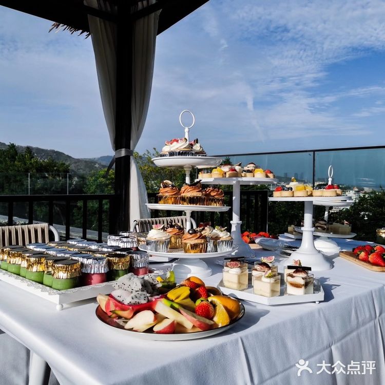 来自天台高级生日派对布置