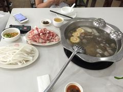 粤潮牛肉火锅店(江南大道店)-粤潮牛肉火锅店(江南大道店)