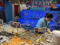 -领鲜活海鲜榴莲自助火锅(东门店)