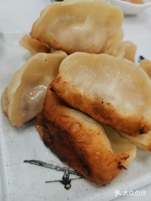 章氏(车站北路店)鲜肉锅贴图片