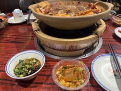 -沙胆彪炭炉牛杂煲(上海日月光广场店)