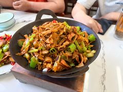 -回头客餐厅·家的味道农家菜·虹鳟鱼·铁锅炖(雁栖湖店)