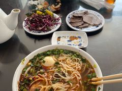 -吾穆勒蓬灰牛肉面·清真(北滨河中路店)