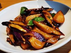 -关东小磨东北菜(上海长风大悦城店)