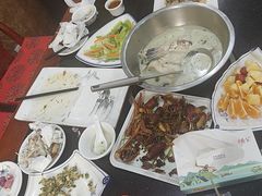 -雪野鱼头大王邢府公老店(雪野湖店)