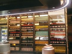 -钱小奴海鲜自助黑金店(杭州滨江龙湖店)