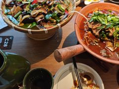 -云海肴·汽锅鸡·云南菜(天山百盛优客店)