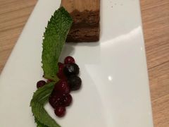 -必胜客(砂之船中东奥莱店)