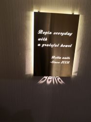 -BELLAREAL新美社