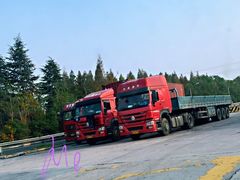 -小昆山服务区-停车场