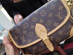 -六六奢品·vintage中古·回收二手奢侈品包包手表首饰(环球港店)