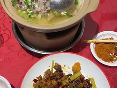 -冯烫烫跷脚牛肉·川菜小馆(武胜西街店)