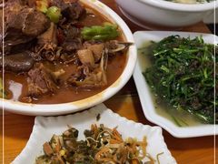 -山里人家土菜馆(茅山店)
