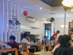 -毛辣果·贵州红酸汤牛肉火锅(西单店)