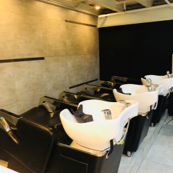 -SIX Hair Consultant