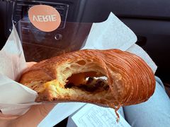 -VERIE BAKEHOUSE