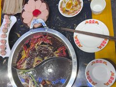 -憨孃孃·重庆老火锅(红山黑金店)