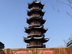 -龙华寺