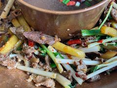 -牛喵喵铜锅牛肉馆