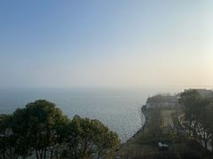 -上海滴水湖皇冠假日酒店