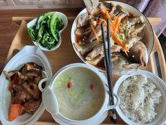-天鹅到家·保姆月嫂育儿嫂(朝阳店)