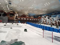 -长沙湘江冰雪世界