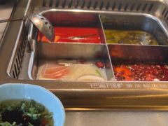 -巴渝瓦肆重庆鲜火锅(宝龙环湖店)