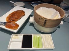 “酥不腻”烤鸭-小大董·烤鸭(观景餐厅·南京西路店)