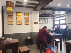 大堂-长人馄饨铺(解放街店)