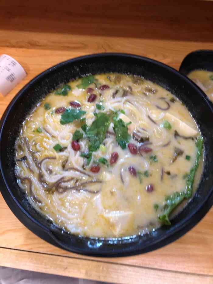 汁道渔粉(小寨店)-"点的藤椒龙利鱼渔粉,不错不错,粉很正宗,.