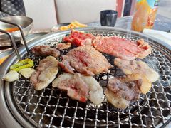 烤肉-啊美丽炭火烤肉(滑翔一店)