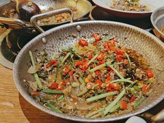 猫儿山的小黄牛-吃饭皇帝大土家民族菜(正大广场店)