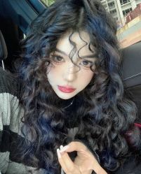 -Hello Lady发型设计