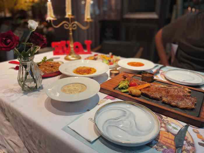 西缘花厨·鲜花西餐厅(运河外滩店)