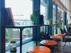 -luutosa  cafe & tea 鹿兔山