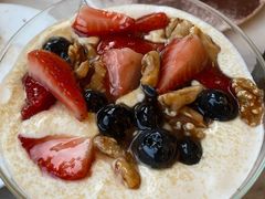 野莓核桃蜂蜜希腊酸奶-The Rug Cafe(王府中环店)