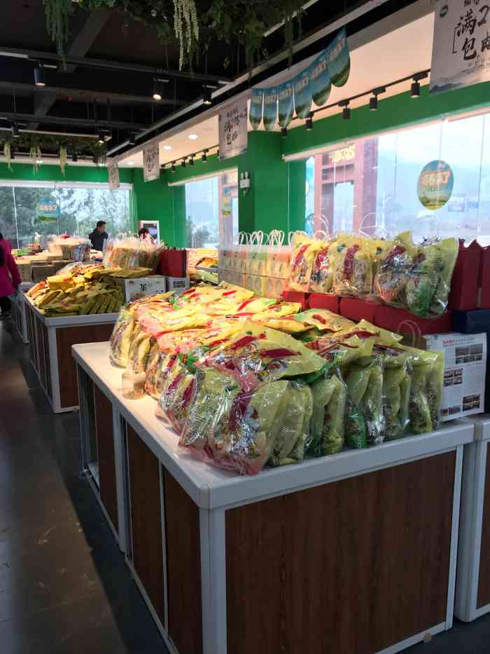 绿滋肴江西特产超市(长虹大道辅路店)-"每次去江西旅游都会来绿滋肴