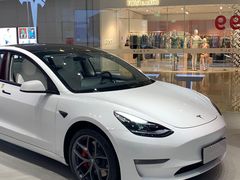 -TESLA 特斯拉(北京颐堤港体验店)