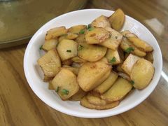 -芦茨金富饭庄·25年老字号·专做稻草鸡