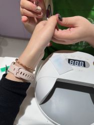 -孔雀手美甲美睫护理