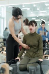 -亚太瑜伽普拉提学院